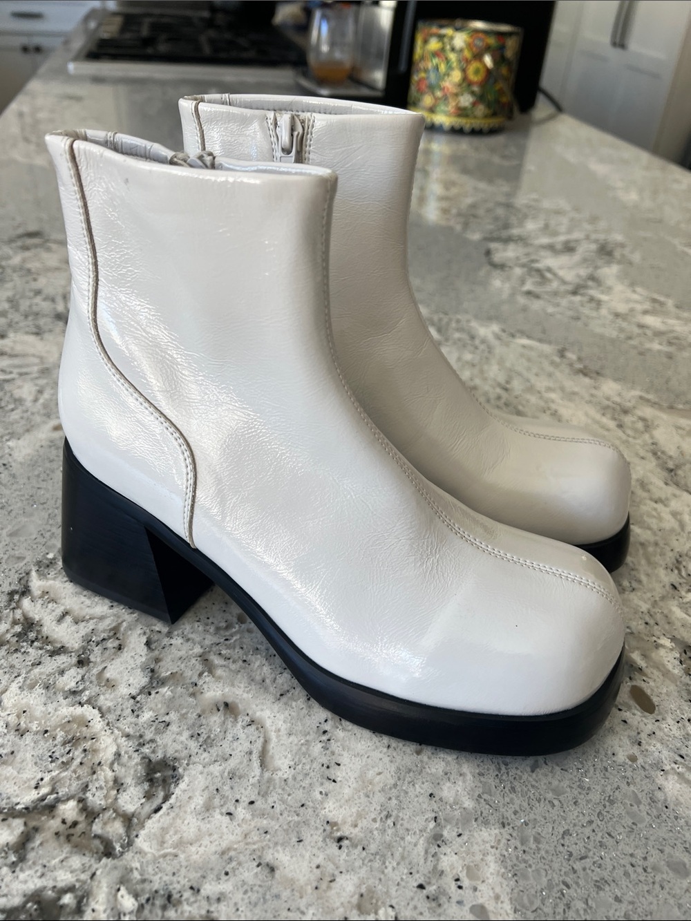Jeffrey Campbell Research Boots White Ankle Boots Size 6 NEW